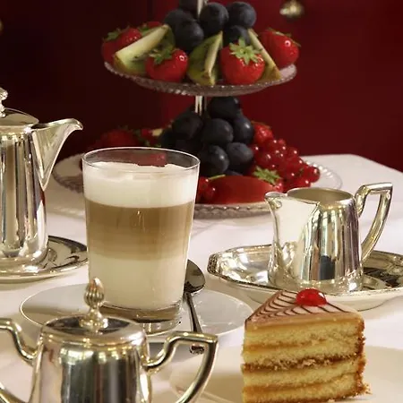 Ξενοδοχείο Goliath Am Dom 5*